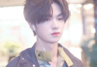 黄明昊娱乐圈吃瓜事件,揭秘明星背后的吃瓜真相